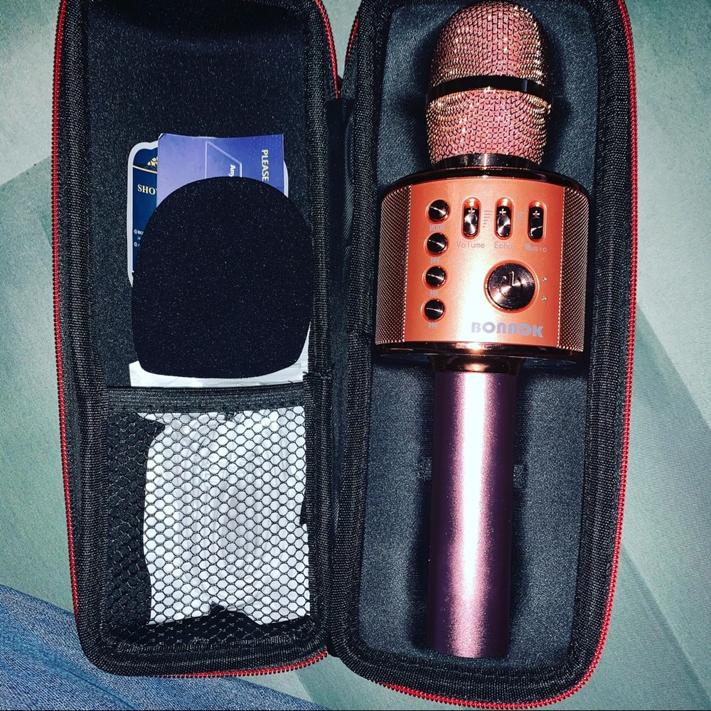 Microphone